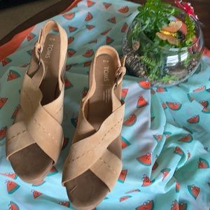 NEW Toms sandals